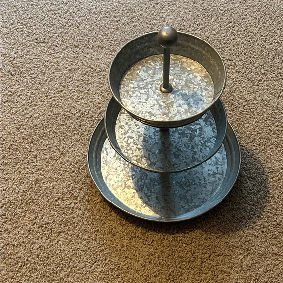 A galvanized pottery barn tiered stand - Picture 2 of 9